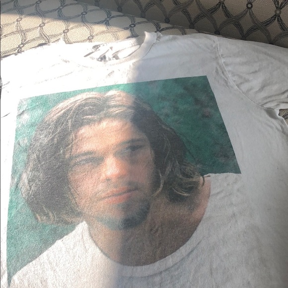 BRAD PITT GRAPHIC TEE - Picture 2 of 4